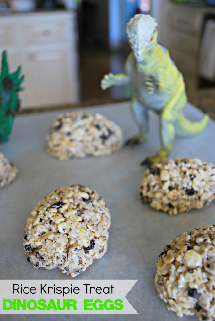 rice-krispie-treat-dinosaur-eggs