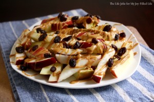 Apple Poutine is such a fun way to make a snack with familiar foods even more fun for your kids! It was super easy to make and the gobbled it up. I'll definitely be making this again!