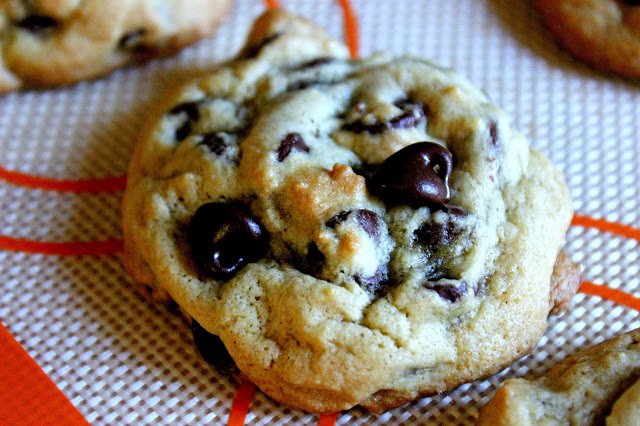 chewy chocolate chip cookies