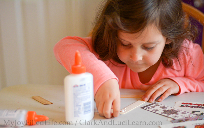 Simple Christmas Crafts with Popsicle Sticks