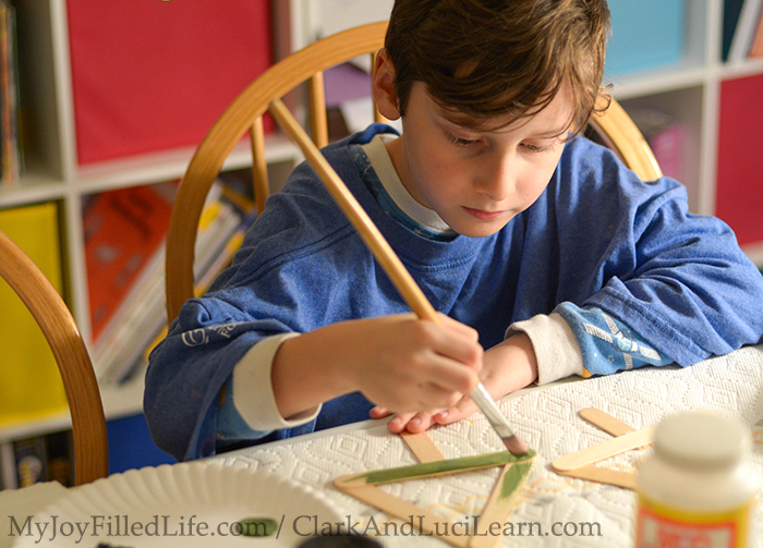 Simple Christmas Crafts with Popsicle Sticks