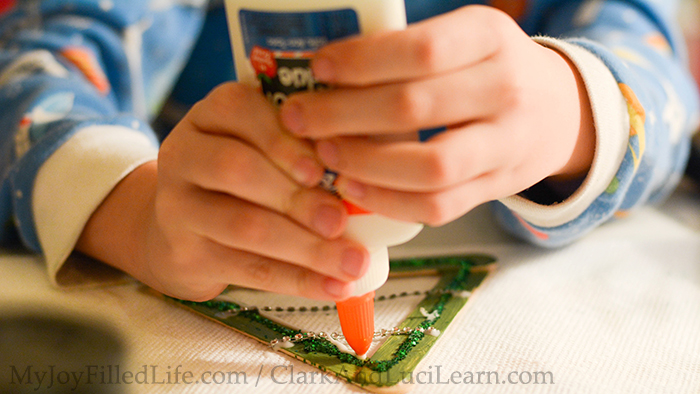 Simple Christmas Crafts with Popsicle Sticks