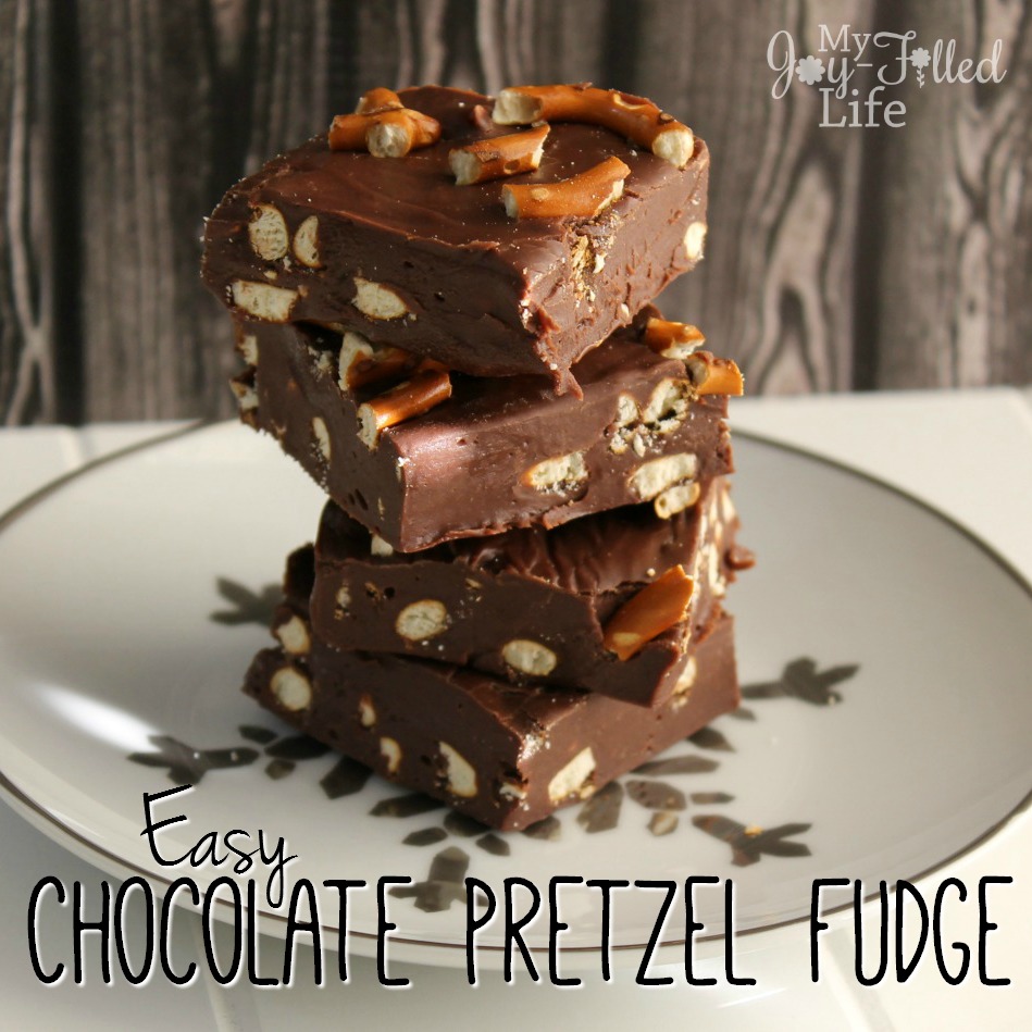 Easy Chocolate Pretzel Fudge