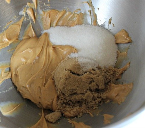peanut butter and sugar mixture