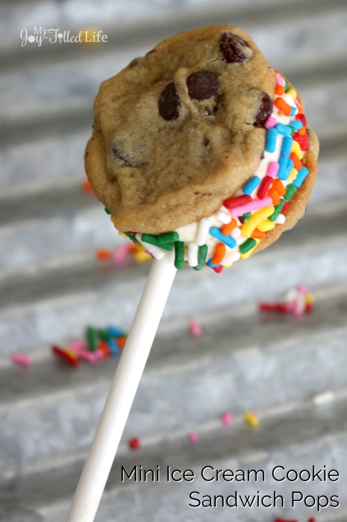 Mini Ice Cream Cookie Sandwich Pops