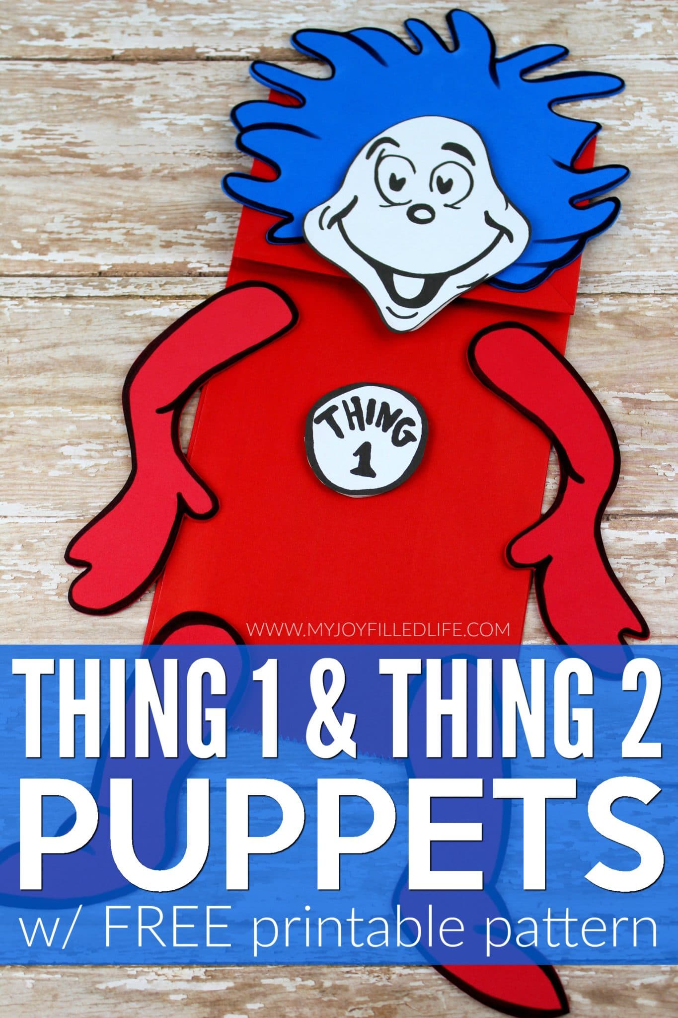 Make your next reading of The Cat and the Hat more fun and memorable with these cute Thing 1 & Thing 2 puppets! #drseuss #kidcrafts #storytime