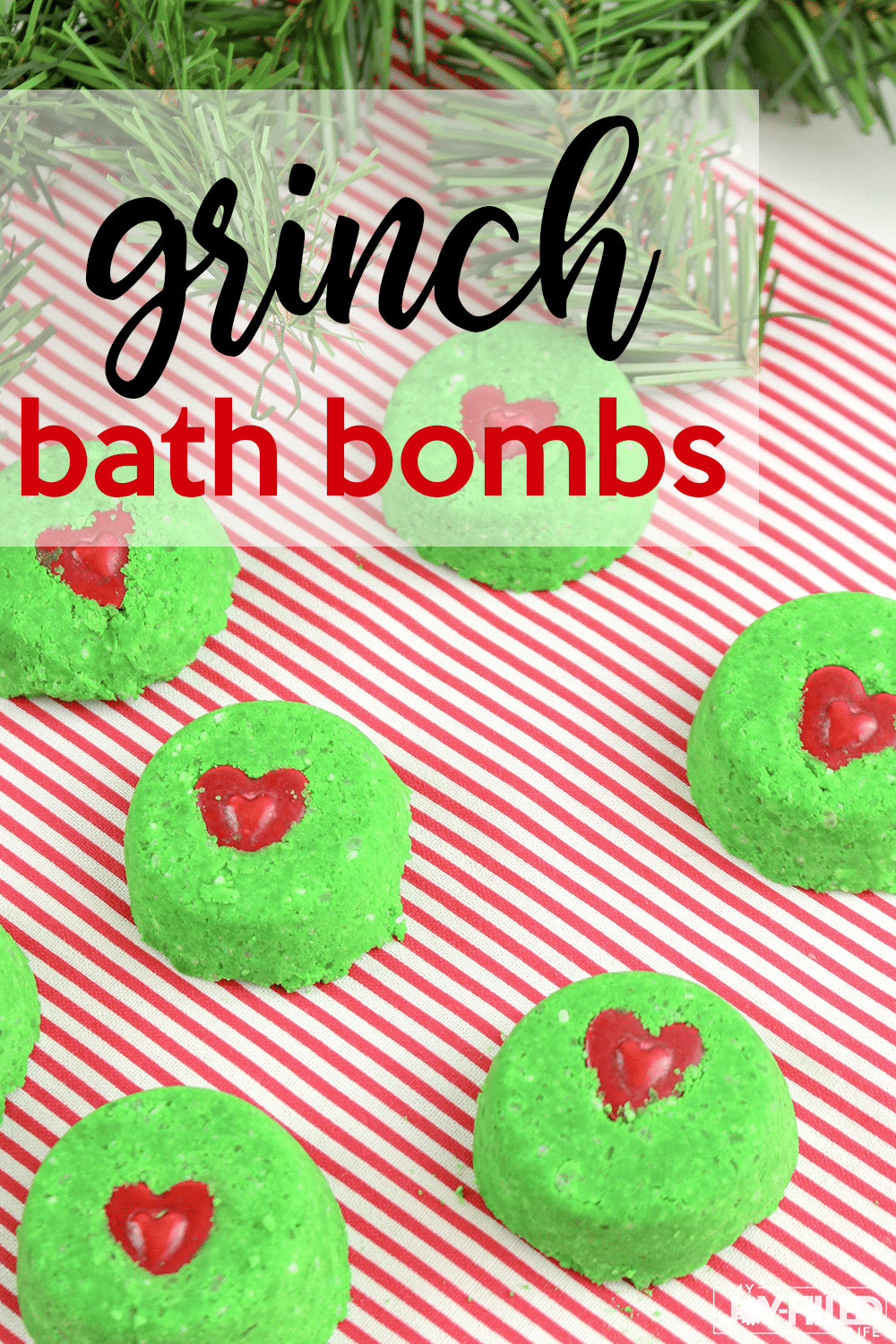 These grinch bath bombs are pretty easy to make and can even make a great Christmas gift for friends and family. #thegrinch #grinch #bathbombs #christmas 