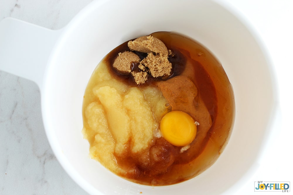 Mix wet ingredients for breakfast cookies
