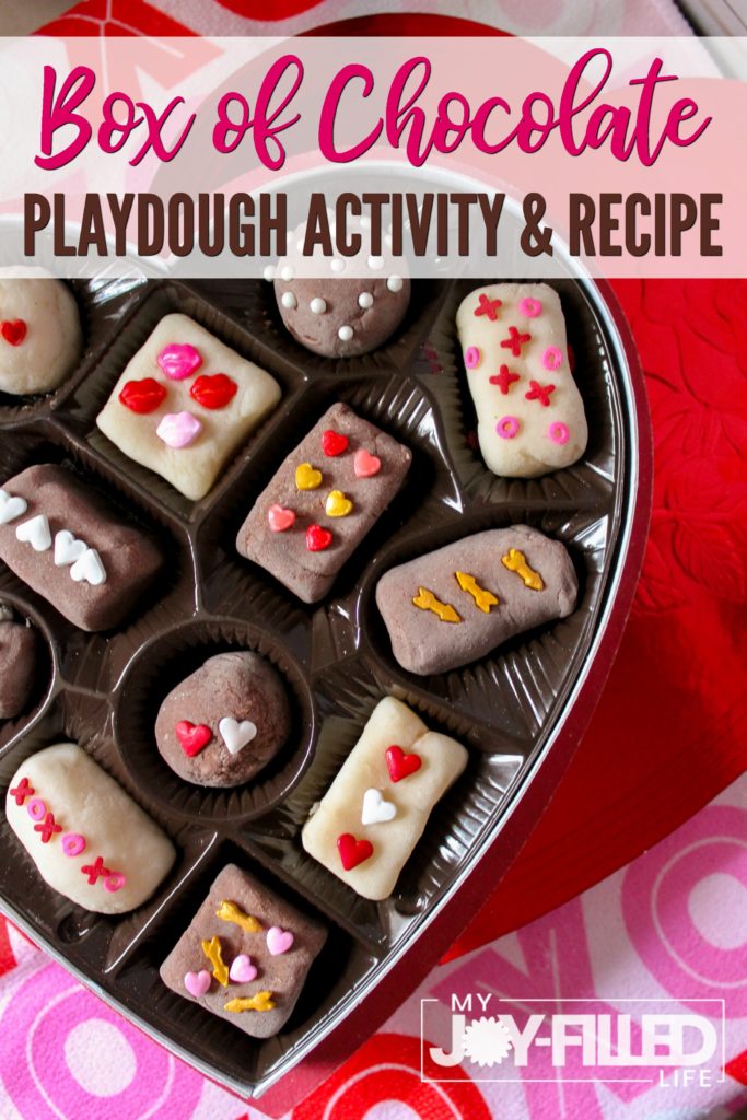 Kids will have so much fun with this box of chocolate playdough activity and recipe. It's sure to spark your child's imagination and creativity. #playdough #sensoryplay #pretendplay