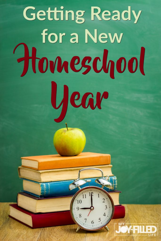 Tips for helping you evaluate what's working and what's not as you ease back into a new homeschool year. #homeschool #homeschoolhelp #newhomeschoolyear #homeschoolmom #helpforthehomeschoolmom
