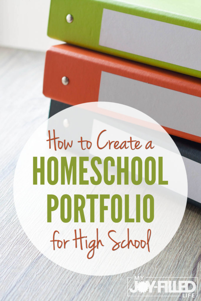 Keeping track of your child's homeschool progress is important, especially during the high school years. A homeschool portfolio will help you do that and here are some tips for making one. #homeschooling #homeschoolinghighschool #helpforthehomeschoolmom #homeschoolportfolio