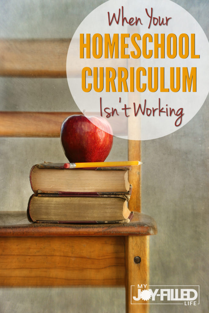 When your homeschool curriculum isn't working, it's not the end of the world. Here are several things you can do to overcome this homeschool hurdle. #helpforthehomeschoolmom #homeschoollife #homeschooltips #homeschoolcurriculum #homeschoolhelp