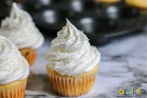 White Christmas Cupcakes with sugar