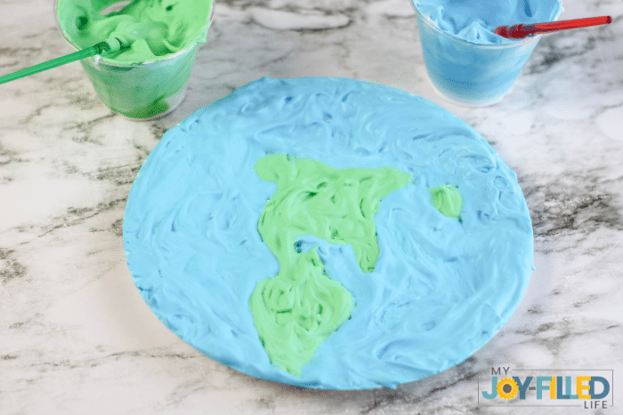 Earth Day Craft with Puffy Paint