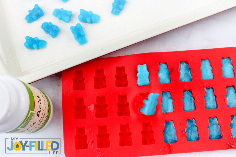 Pop out homemade gummy bears