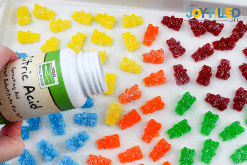 Sprinkle sour gummy bears