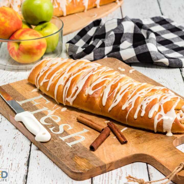 Apple Cinnamon Bread