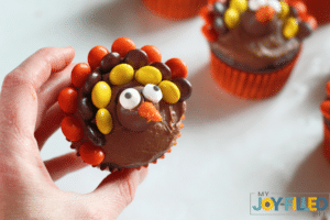 Thanksgiving turkey cupcakes