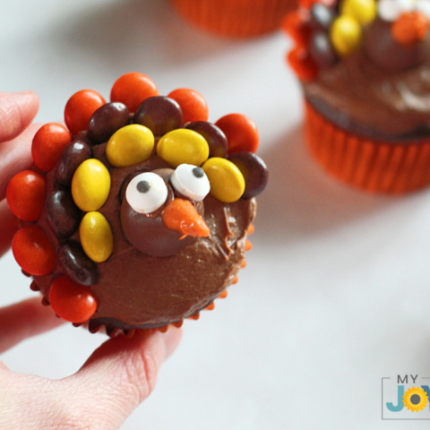 Thanksgiving turkey cupcakes