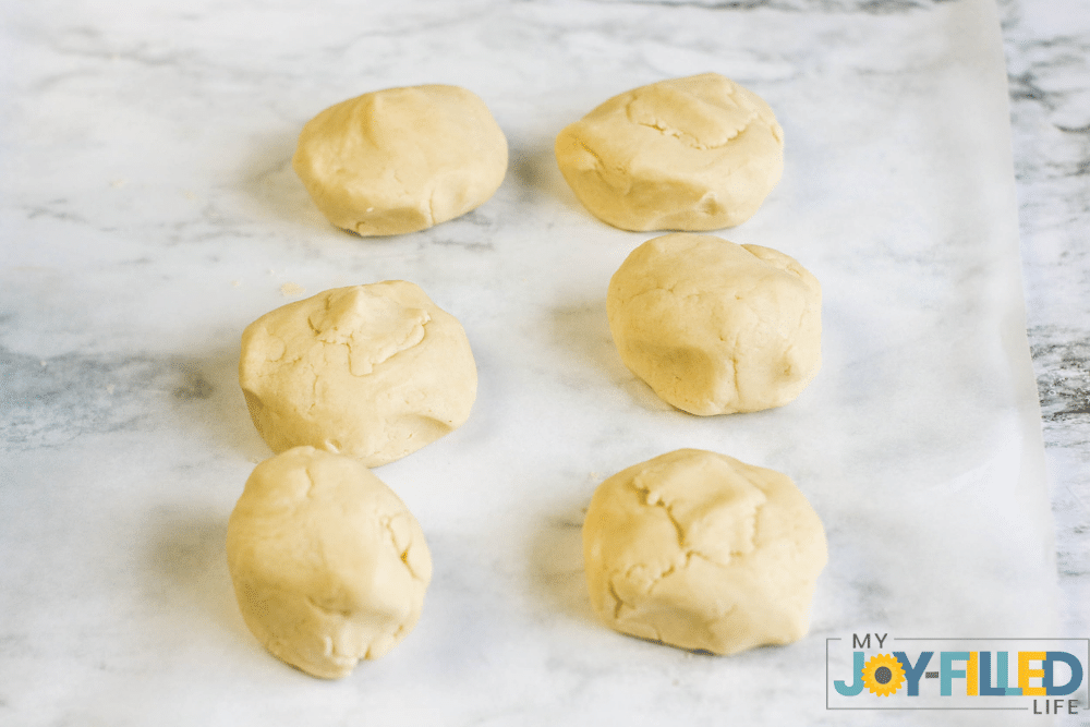 dividing the cookie dough 